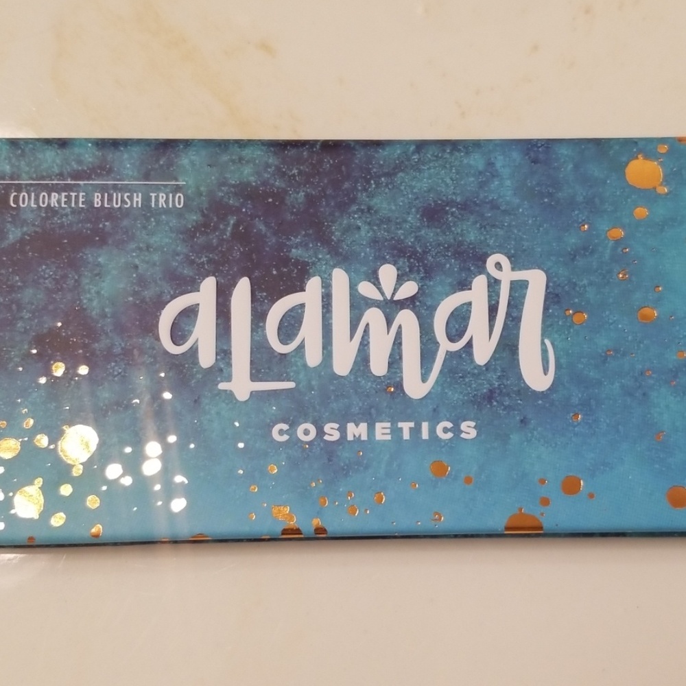 Alamar cosmetics. BRANDS NEW NEVER USED!